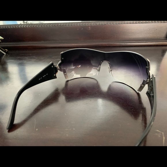 Bulgari black with grey like new - Picture 3 of 3